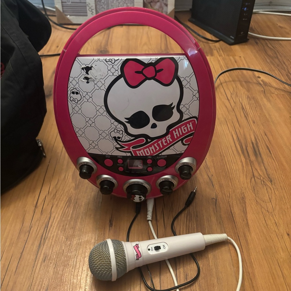 Monster high cd player